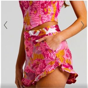 Showpo-  Brailey Frill Hem Shorts | US 6